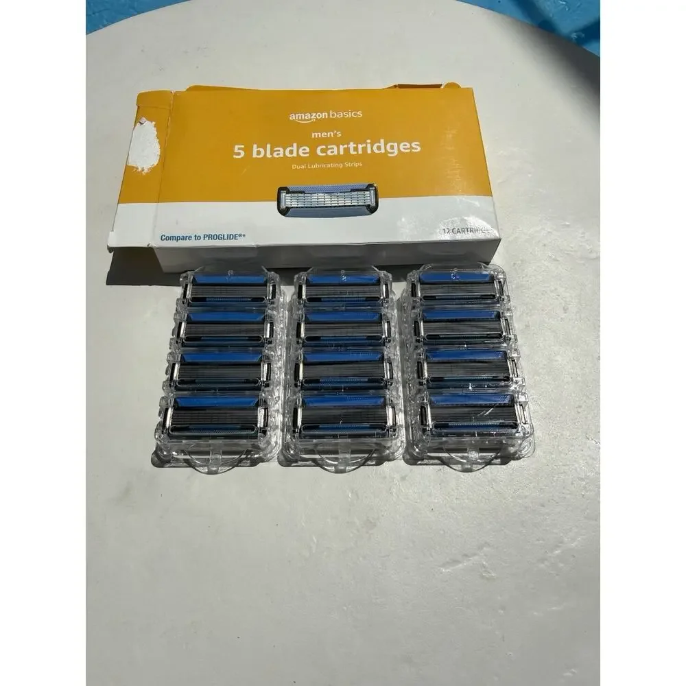 Amazon Basics 5 Blade Replacement Cartridges, Dual Lube Strips, 12 Count OPENBOX